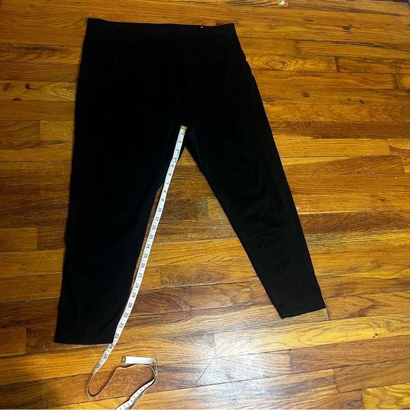 Maurice’s Black XXL Short Leggings - Picture 2 of 4
